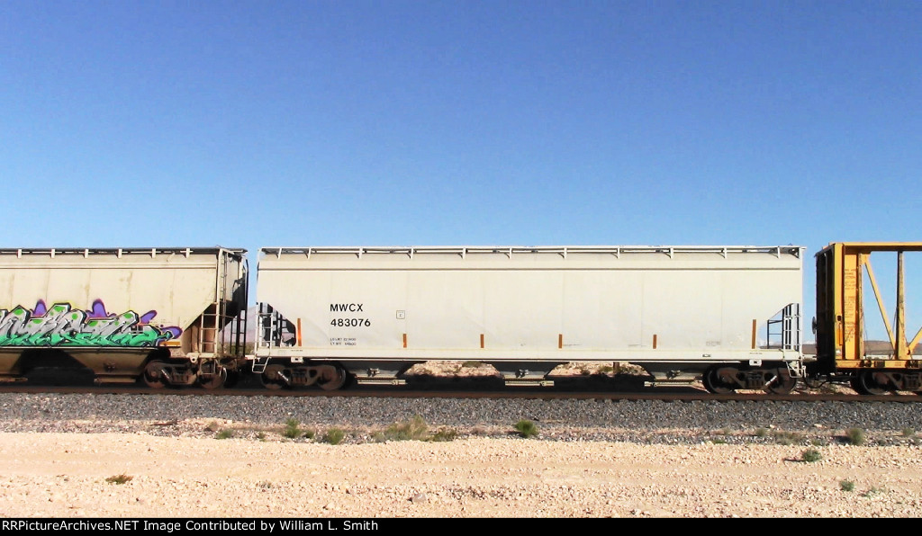 WB Manifest Frt at Erie NV W-MdTrnLvs-Pshr -173